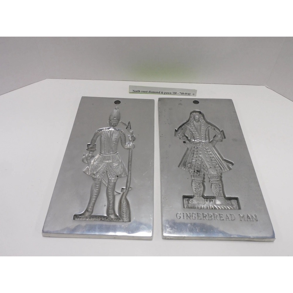 Colonial Williamsburg Virginia Metalcrafters Gingerbread Man Soldier Molds DW711